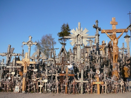 hill_of_crosses_1