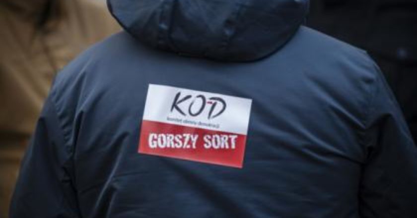 kod-gorszy-sort