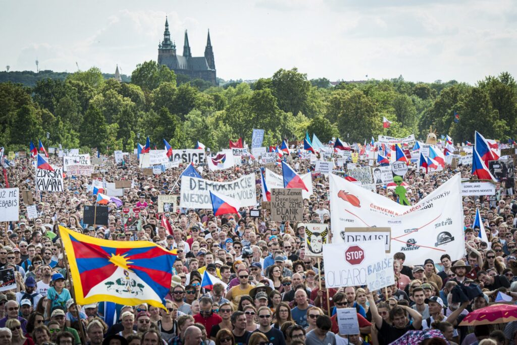 Praga-protesty-andrej-babis-2019