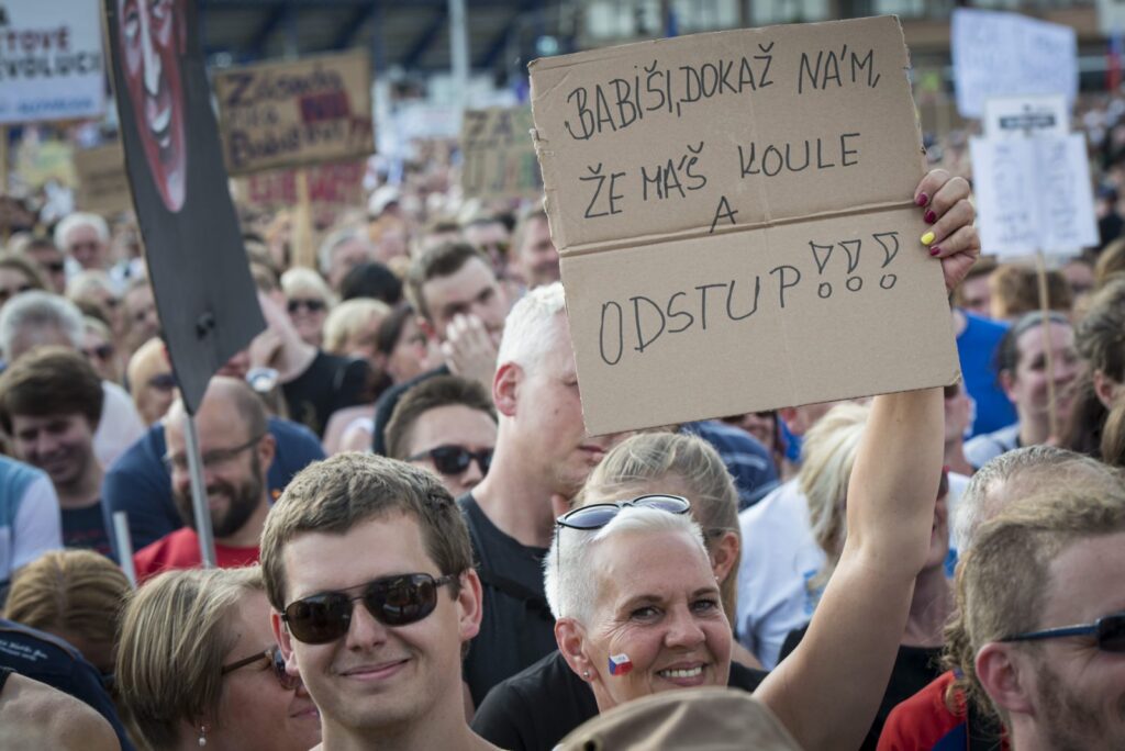 Praga-protesty-andrej-babis-2019