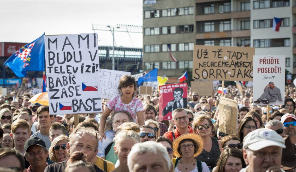 Praga-protesty-andrej-babis-2019