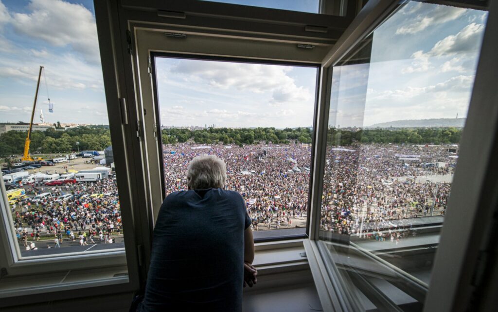 Praga-protesty-andrej-babis-2019