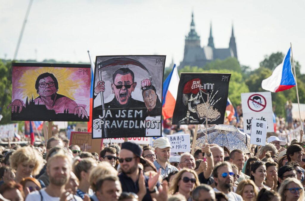 Praga-protesty-andrej-babis-2019