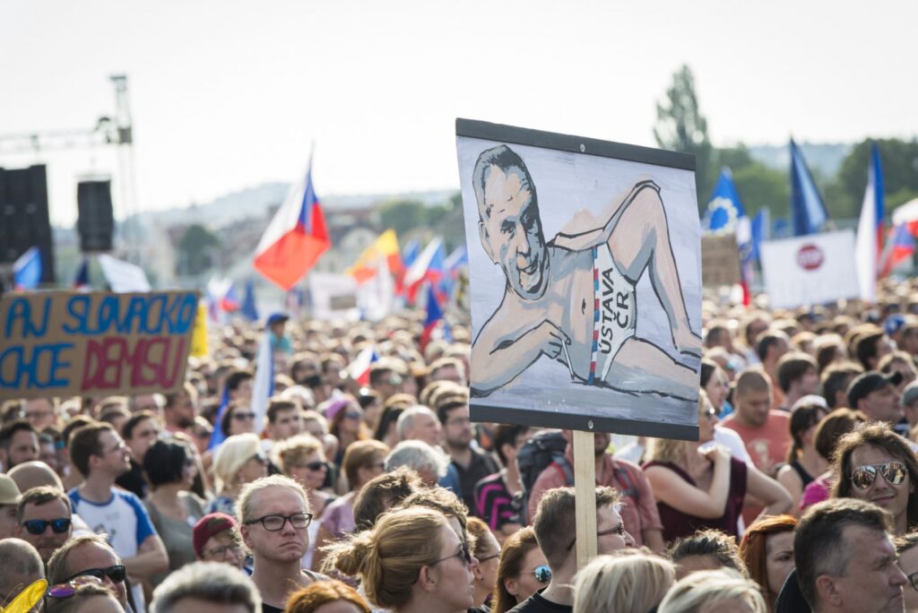 Praga-protesty-andrej-babis-2019