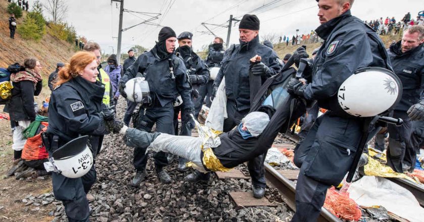 Hambach, 27-28 listopada 2018. Fot. Ende Gelände