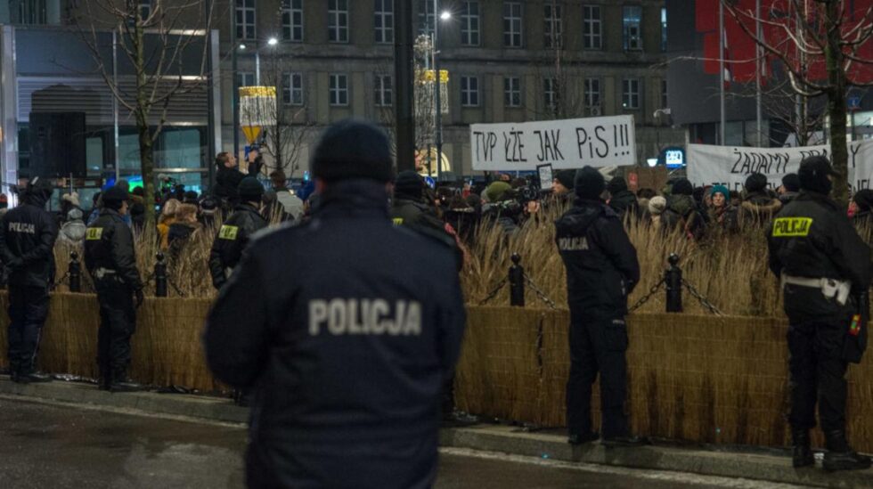 Protest pod TVP Info, 16 stycznia 2019. Fot. Jakub Szafrański