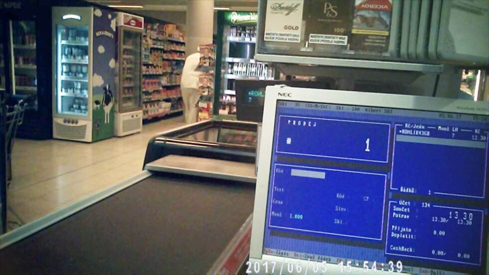 sasa-uhlova-supermarket