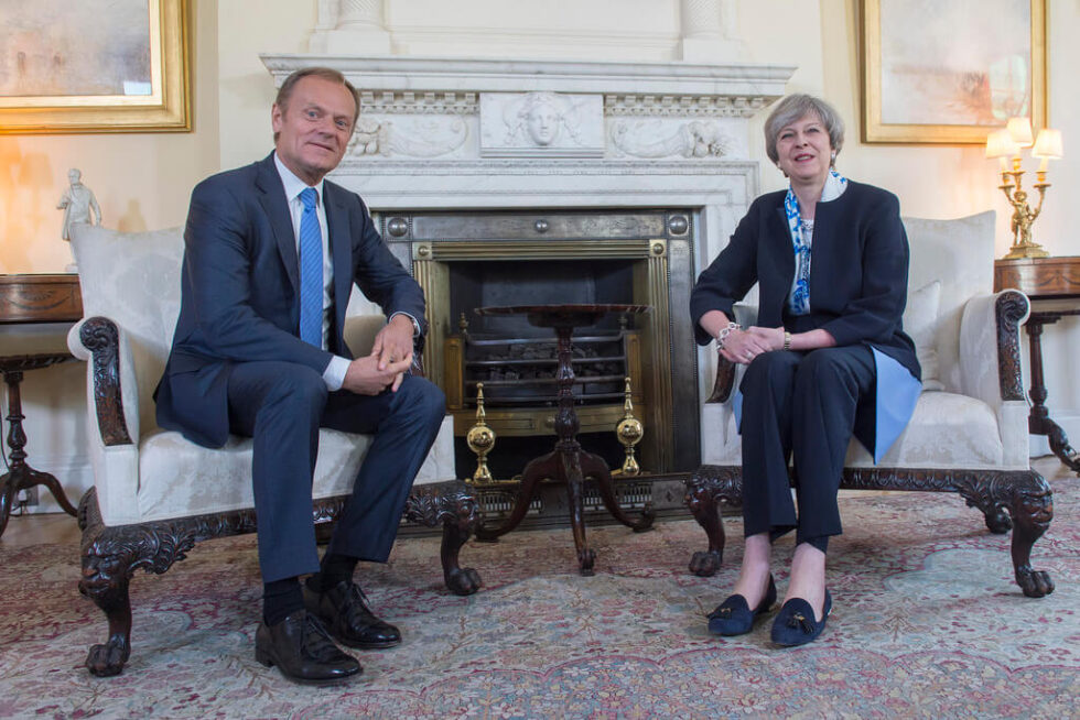 theresa-may-donald-tusk