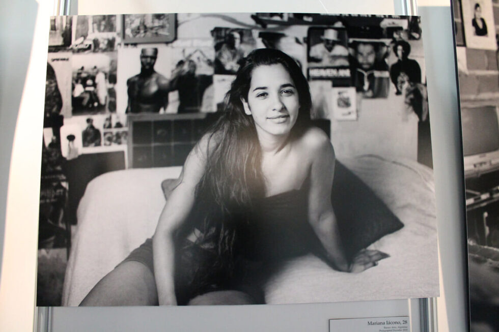 kobieta-HIV-hot-Caitlin-Margaret-Kelly