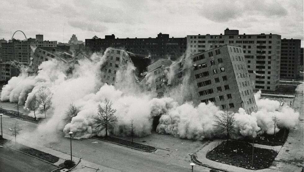 Pruitt-Igoe-collapses