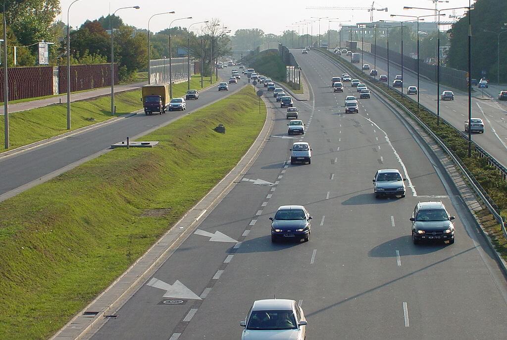 1024px-Warszawa_trasa_toruńska