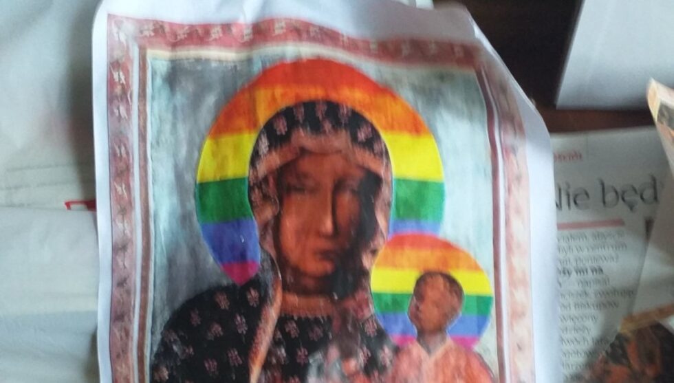 Matka boska z tęczą