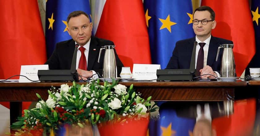 Andrzej Duda, Mateusz Morawiecki. Rada gabinetowa. Fot. Krystian Maj / KPRM