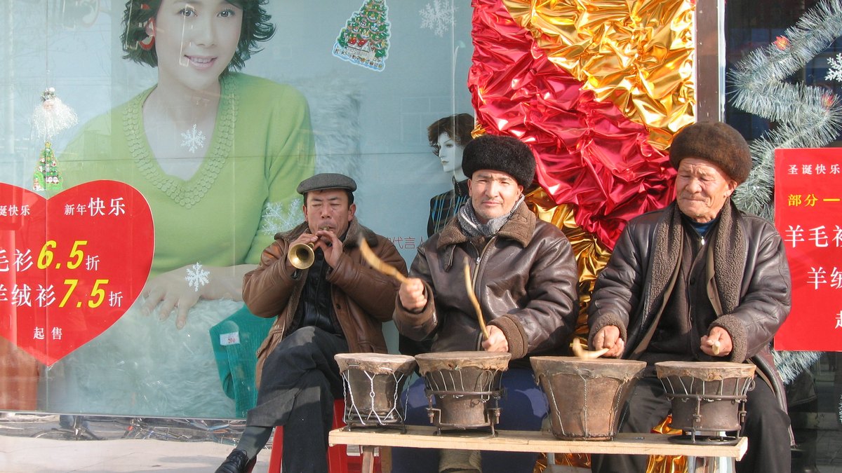 Scenka uliczna z ujurskiej prowincji Xinjiang. Fot. chris erway/flickr.com