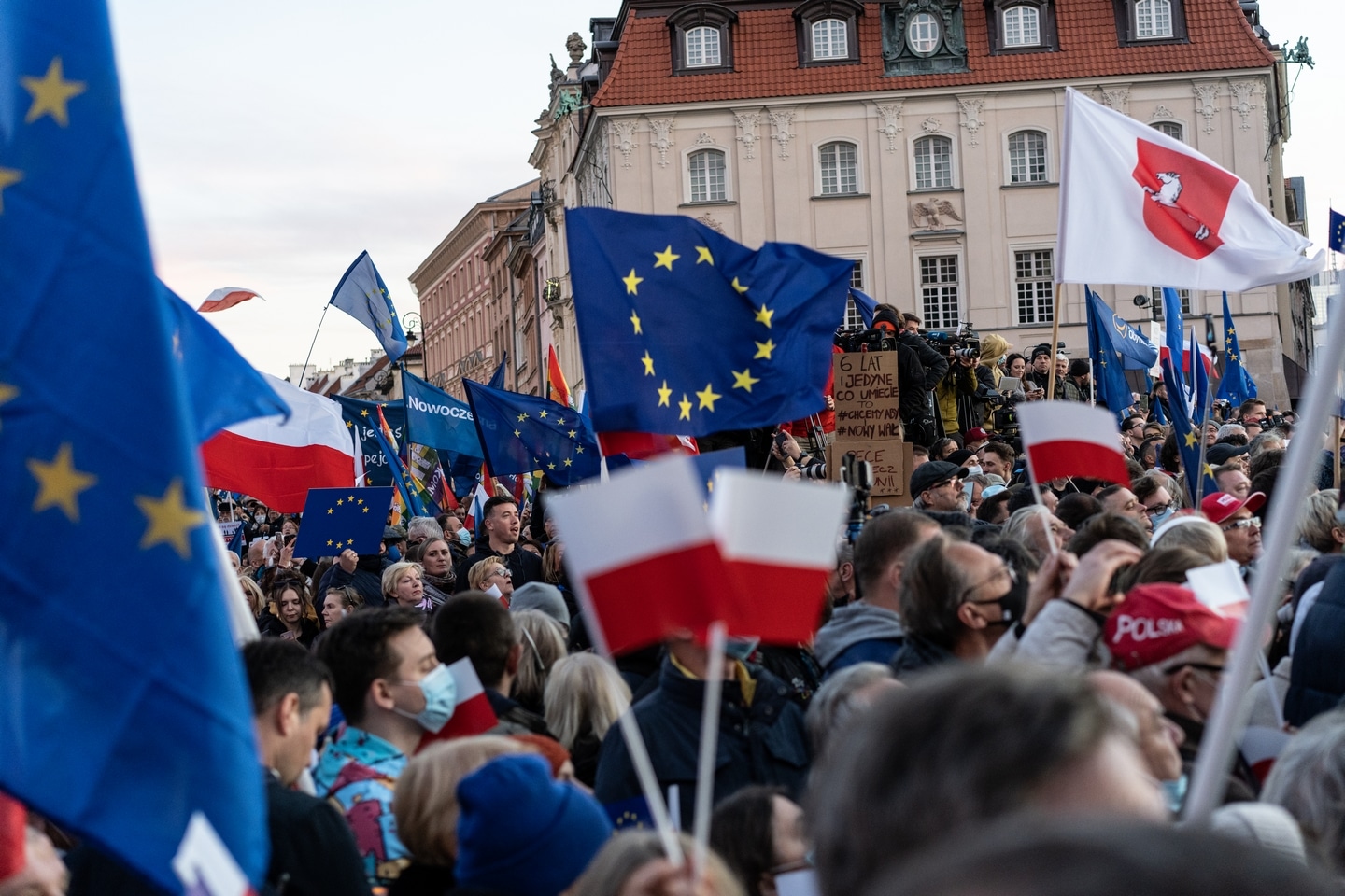 Eurofatalizm Patola i Socjal nie może zdominować dyskusji o zmianie traktatów