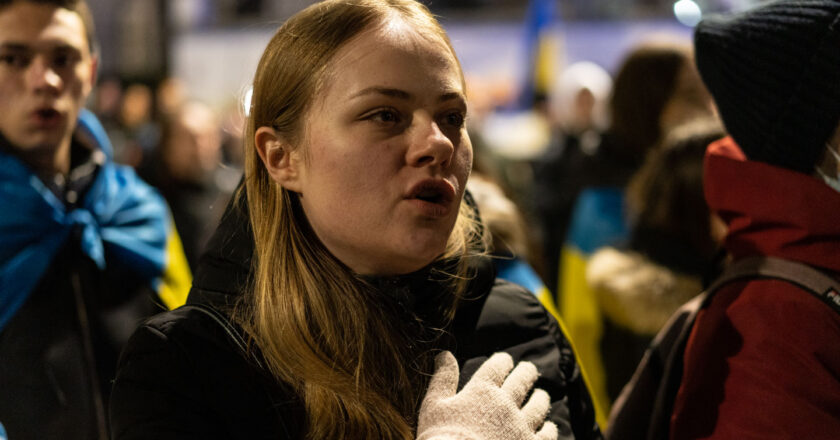 Protest przeciwko atakowi Rosji na Ukrainę w Warszawie Fot. Jakub Szafrański