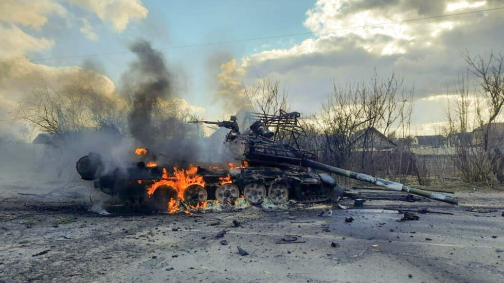 Rosyjski czołg zniszczony podczas ofensywy