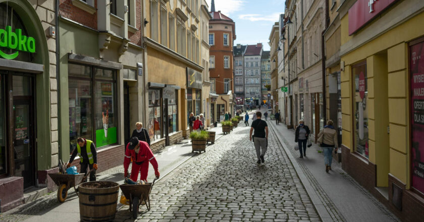 Ulica w centrum Wałbrzycha Fot. Jakub Szafrański