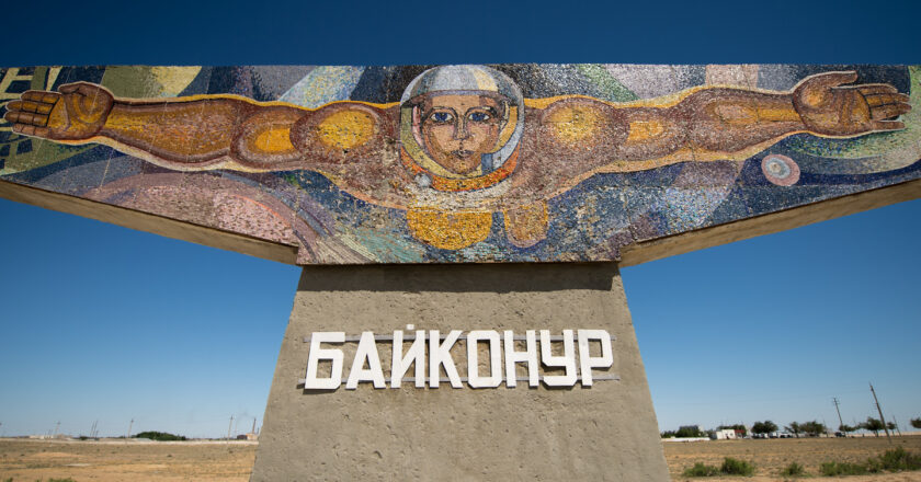 Brama kosmodromu Bajkonur w Kazachstanie. Fot. NASA/Bill Ingalls/Flickr.com