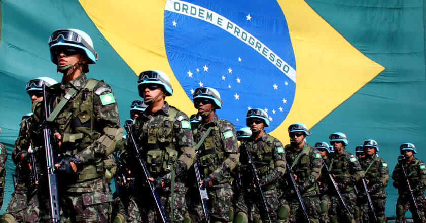 Parada brazylijskiego wojska. Fot. Exército Brasileiro/Flickr.com