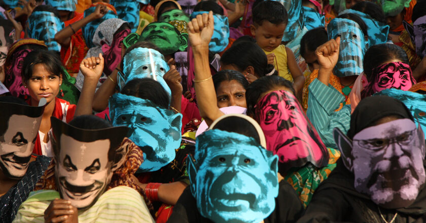 Protest klimatyczny przeciwko nierównościom i liderom szczytu G8 w Bangladeszu. Fot. Caroline Gluck/Oxfam