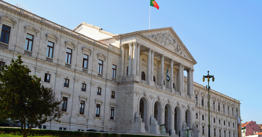 Budynek portugalskiego parlamentu. Fot. Manuel Menal/Flickr.com