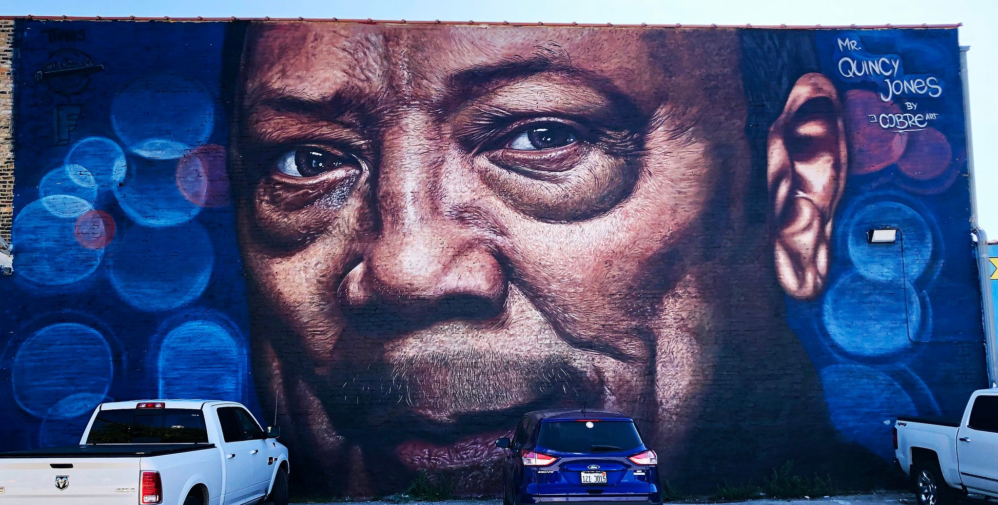 Wszyscy ludzie producenta [o Quincym Jonesie]