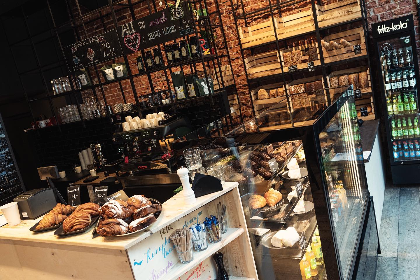 Księgarnio-kawiarnia „Prześniona”