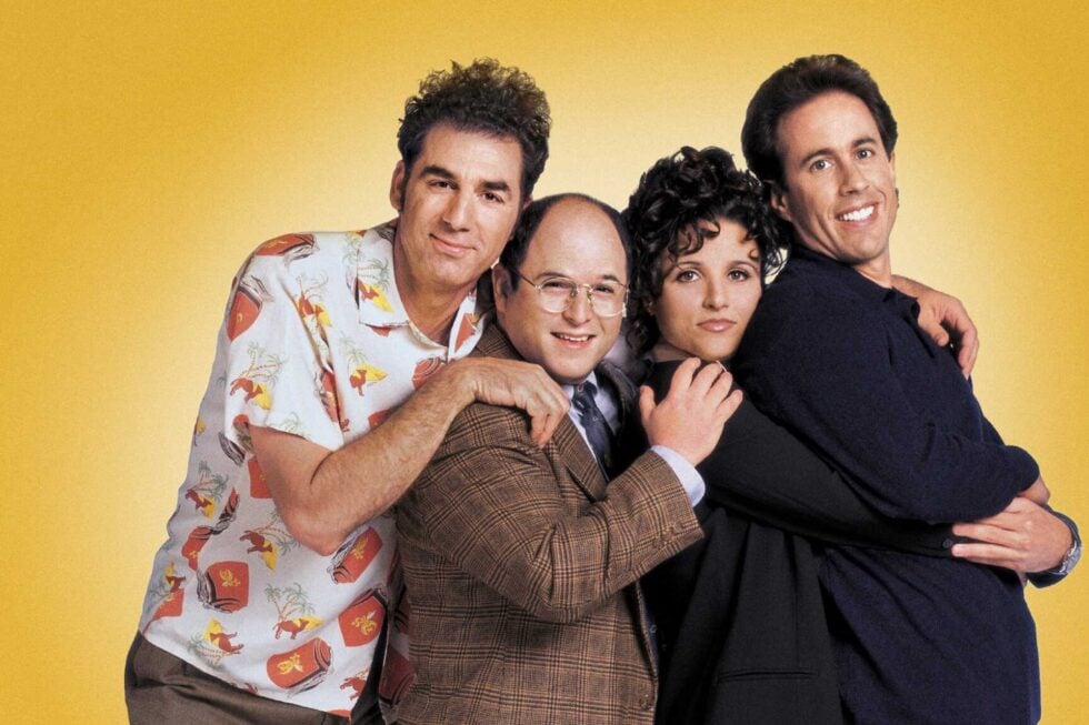 Czwórka postaci z Serialu Seinfeld na żółtym tle