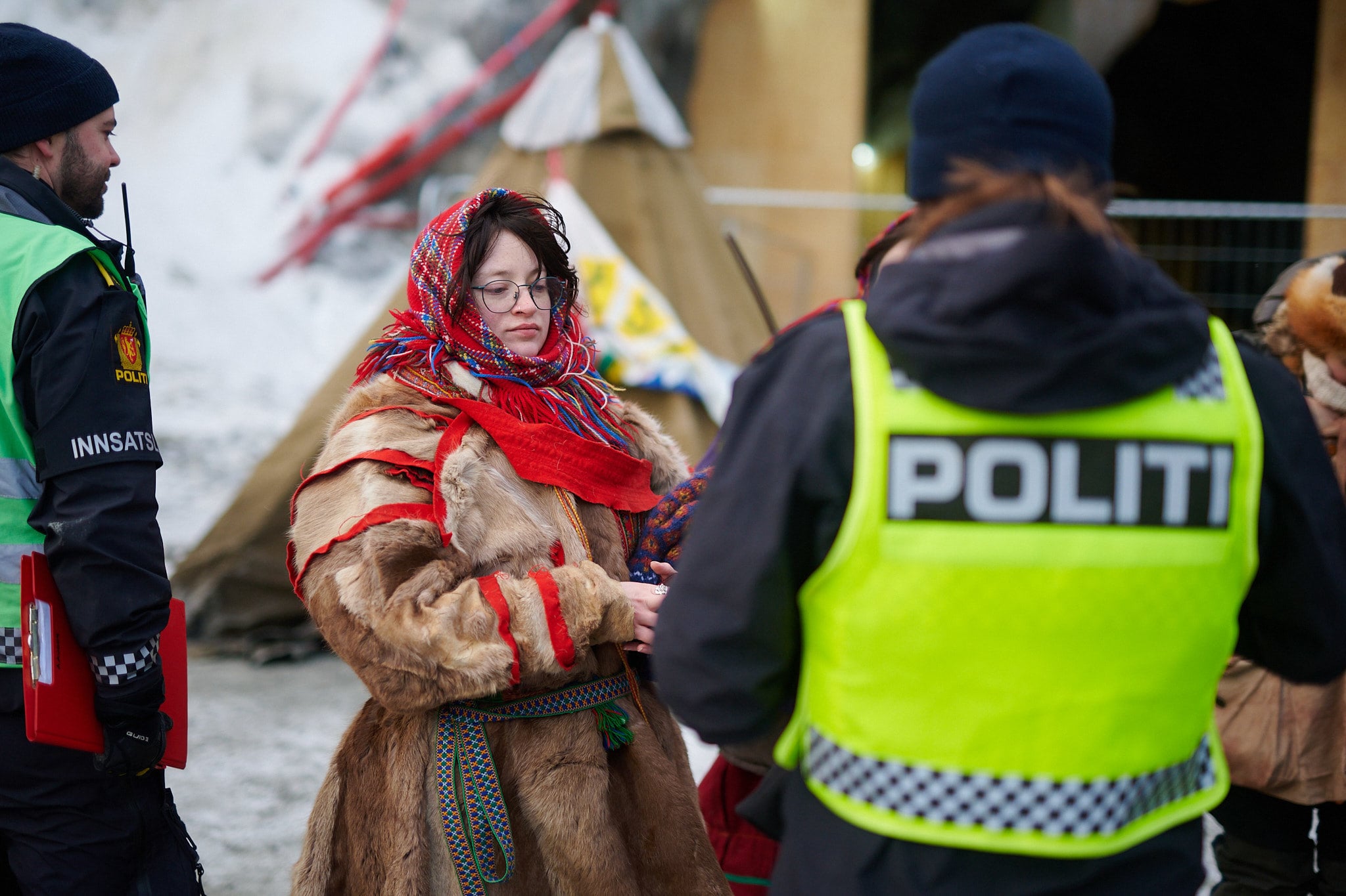 Saamowie protestują w Oslo przeciwko budowie kopalni miedzi
