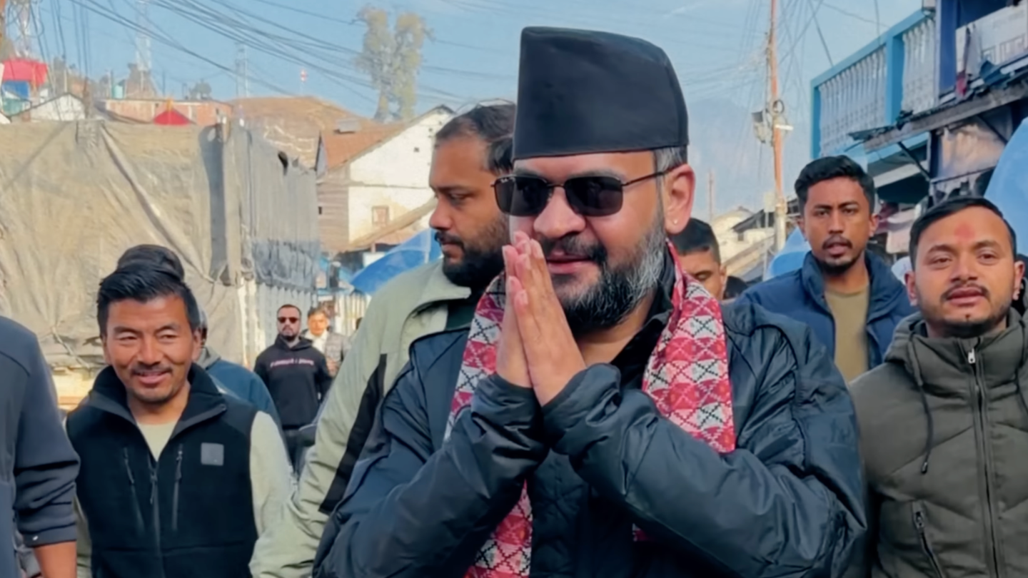 Balendra Shah wśród ludzi