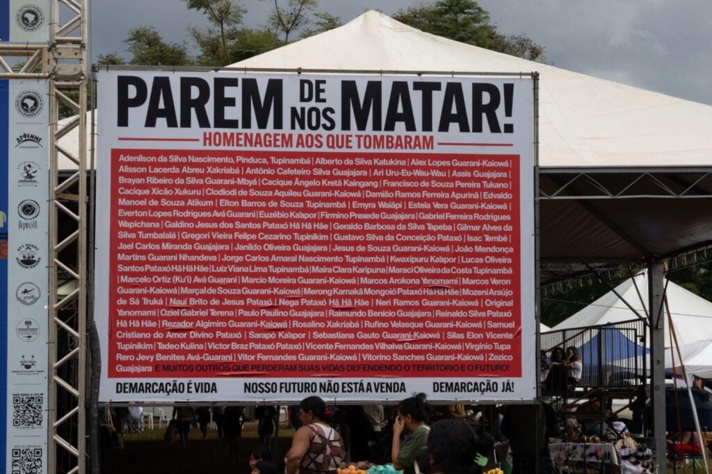 Na banerze napis: „Nie zabijajcie nas”