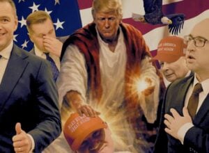 Wygenerowany przez AI Donald Trump jako Jezus kładzie dłoń na głowie Dominika Tarczyńskiego w czapce "Make Europe Great Again", po lewej Karol Nawrocki unoszący kciuk do góry, za nim Przemysław Czarnek zasłaniający dłonią twarz, po prawej Adam Bielan patrzący na Trumpa trzymając rękę na Piersi, za nim Jarosław Kaczyński w czapce MAGA, nad nim orzeł